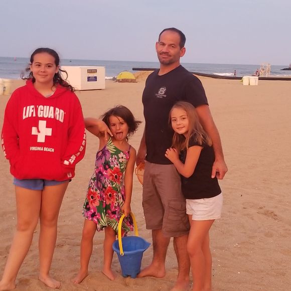 Meet your Posher, Amanda - Picture 1 of 1